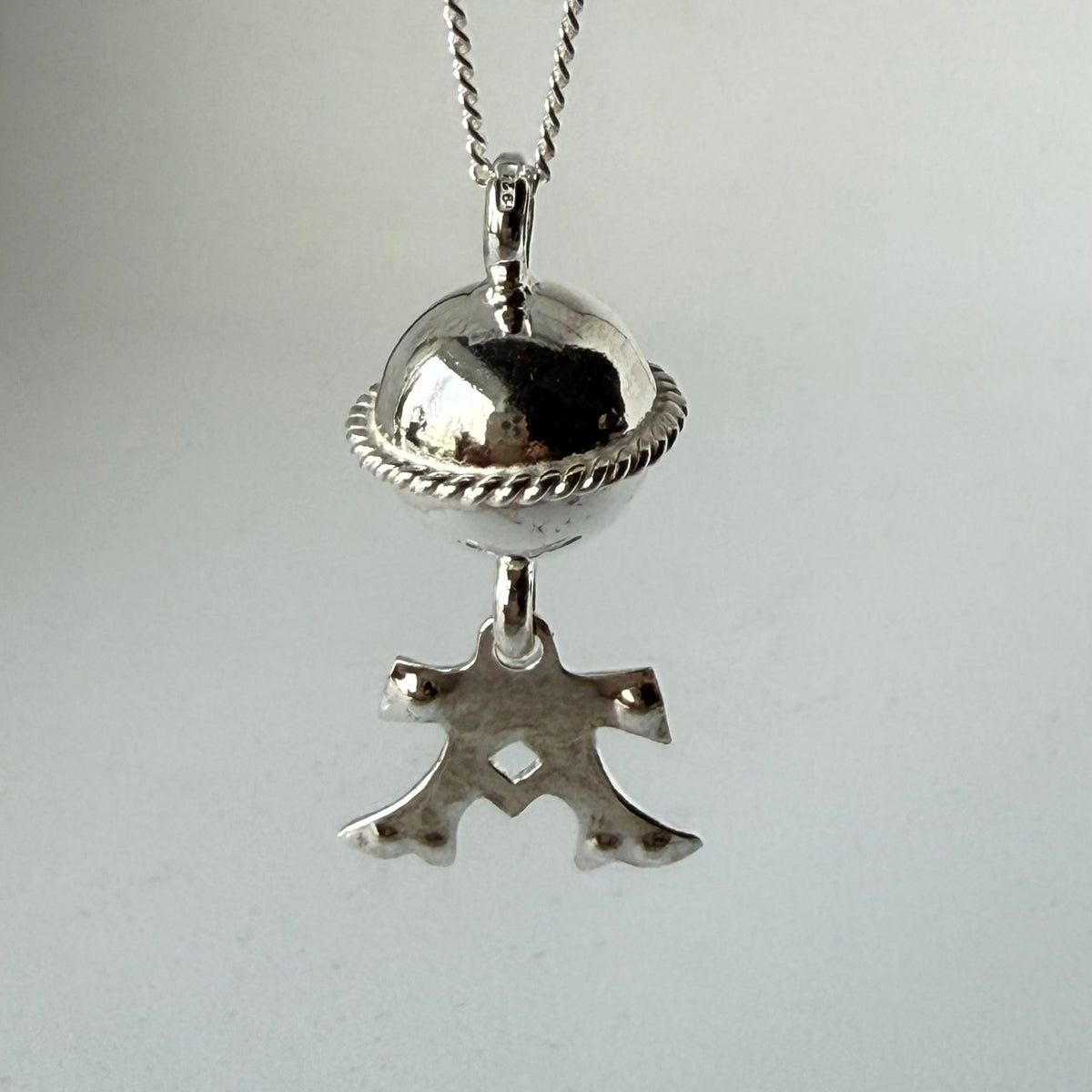 Halsband Komsekula Maria i silver