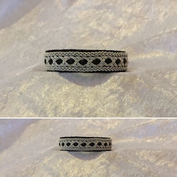 Tenntrådsarmband Opphämta bred Samiskt hantverk Doris Risfjell Vilhelmina Risfjells Sameslöjd