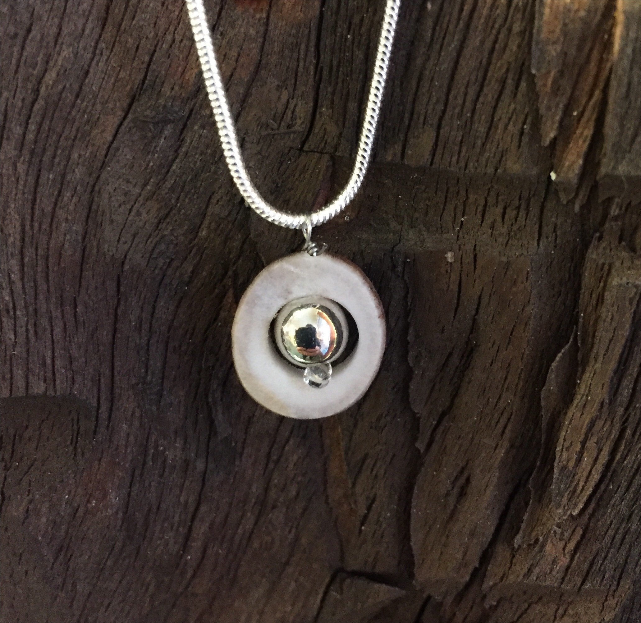 Halsband Ögat i renhorn och silver av Sven-Åke Risfjell