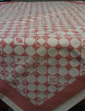 Kaffeduk med Det gamla Nåjdmönstret från Marsfjäll Risfjells Sameslöjd