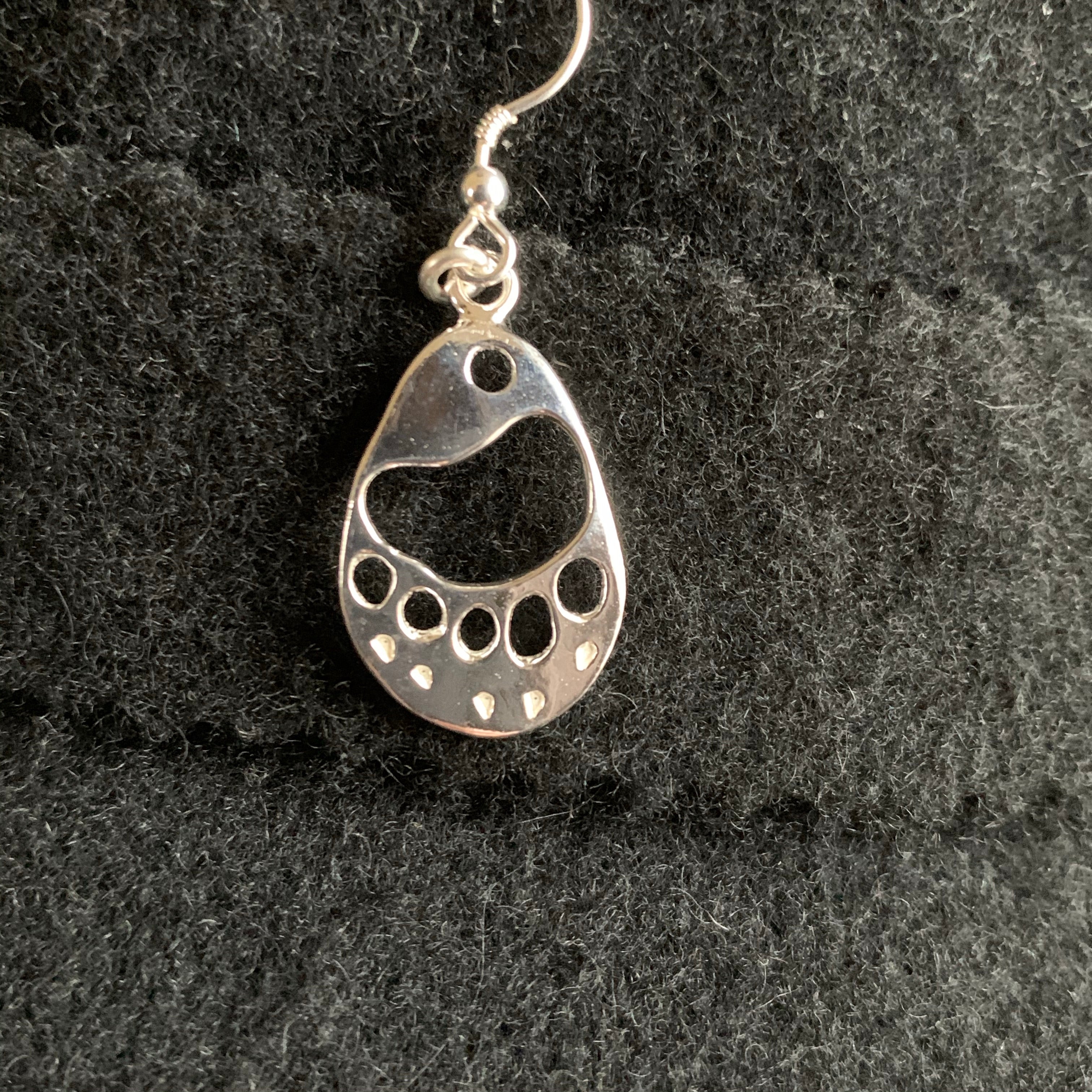 Örhänge Björnspår i silver