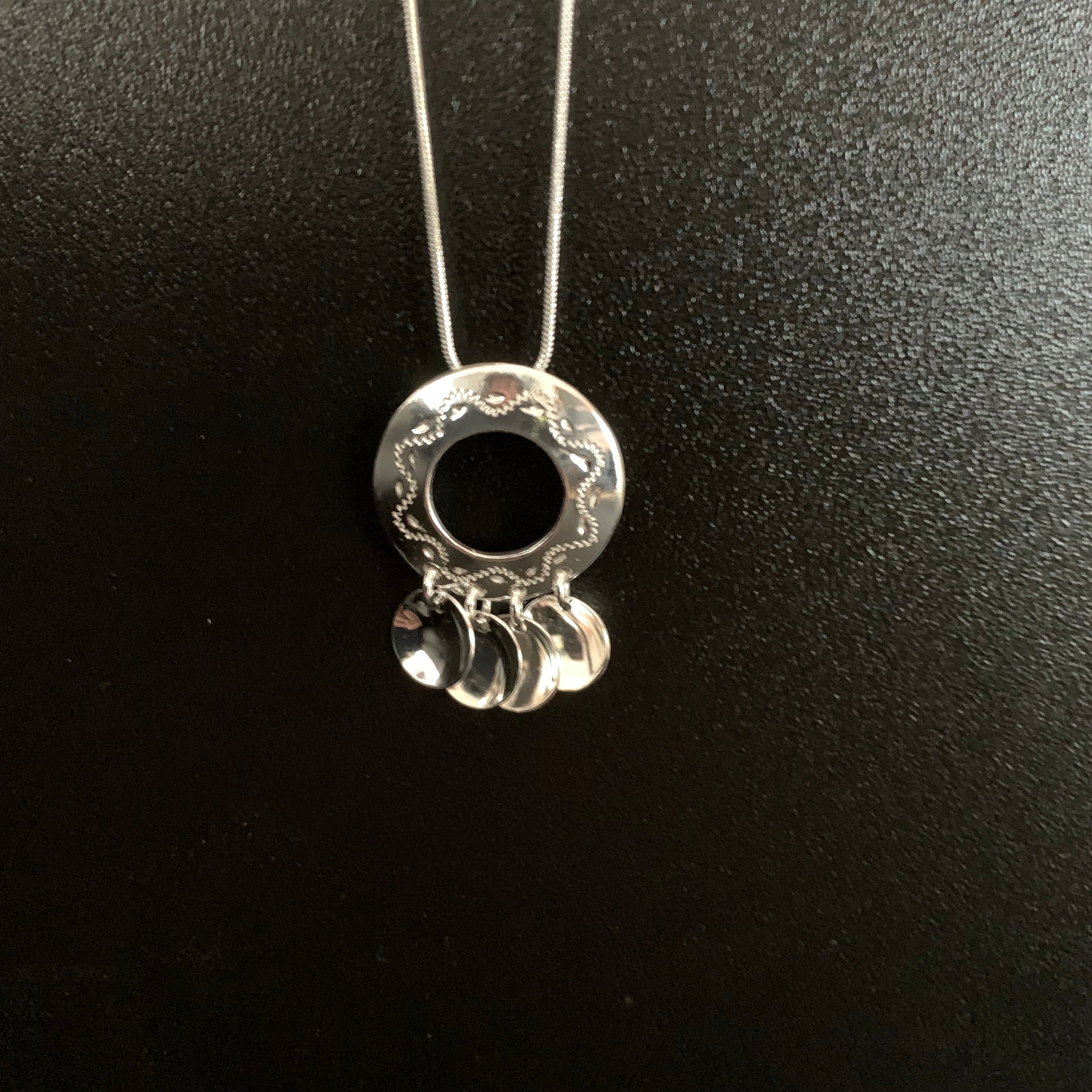 Halsband i samisk tradition